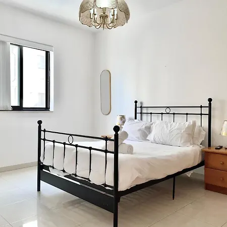 Modern Mediterranean 3 Bed, 2 Bath In St Pauls Bay - 5 Min Walk To Promenade, Beaches Nearby *