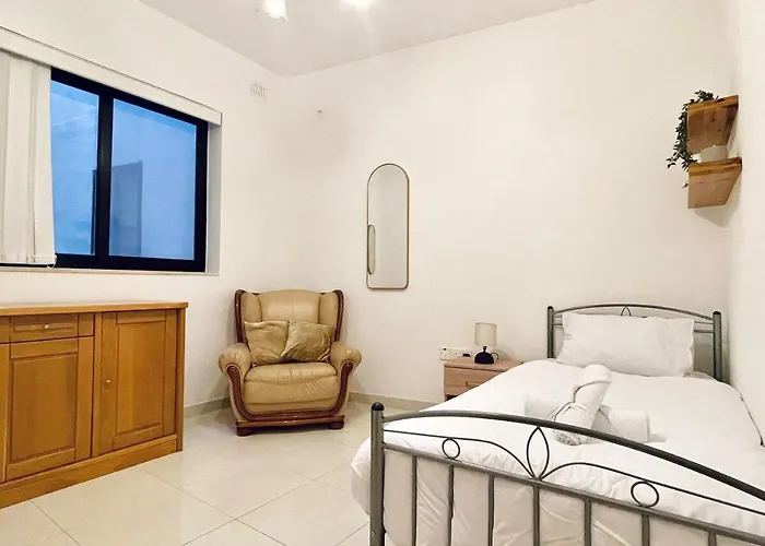 Modern Mediterranean 3 Bed, 2 Bath In St Pauls Bay - 5 Min Walk To Promenade, Beaches Nearby *