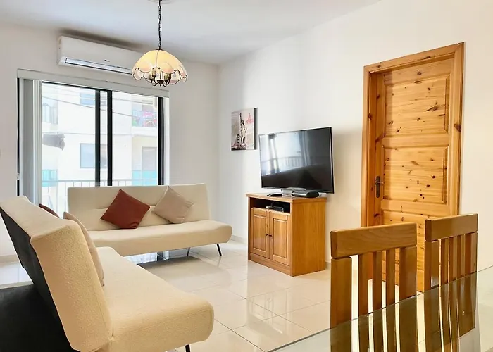 Apartman Modern Mediterranean 3 Bed, 2 Bath In St Pauls Bay - 5 Min Walk To Promenade, Beaches Nearby *