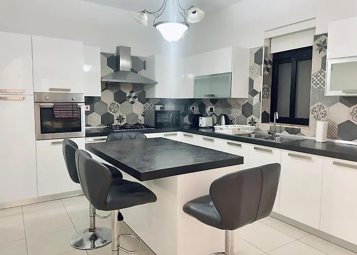 Apartman Modern Mediterranean 3 Bed, 2 Bath In St Pauls Bay - 5 Min Walk To Promenade, Beaches Nearby *