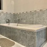 Appartement Modern Mediterranean 3 Bed, 2 Bath In St Pauls Bay - 5 Min Walk To Promenade, Beaches Nearby St. Paul's Bay