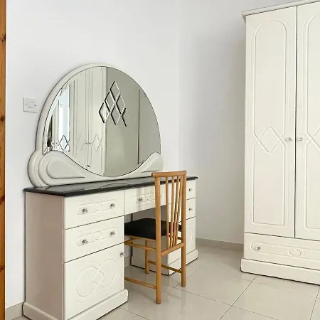 Appartement Modern Mediterranean 3 Bed, 2 Bath In St Pauls Bay - 5 Min Walk To Promenade, Beaches Nearby