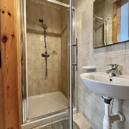 Modern Mediterranean 3 Bed, 2 Bath In St Pauls Bay - 5 Min Walk To Promenade, Beaches Nearby Appartement